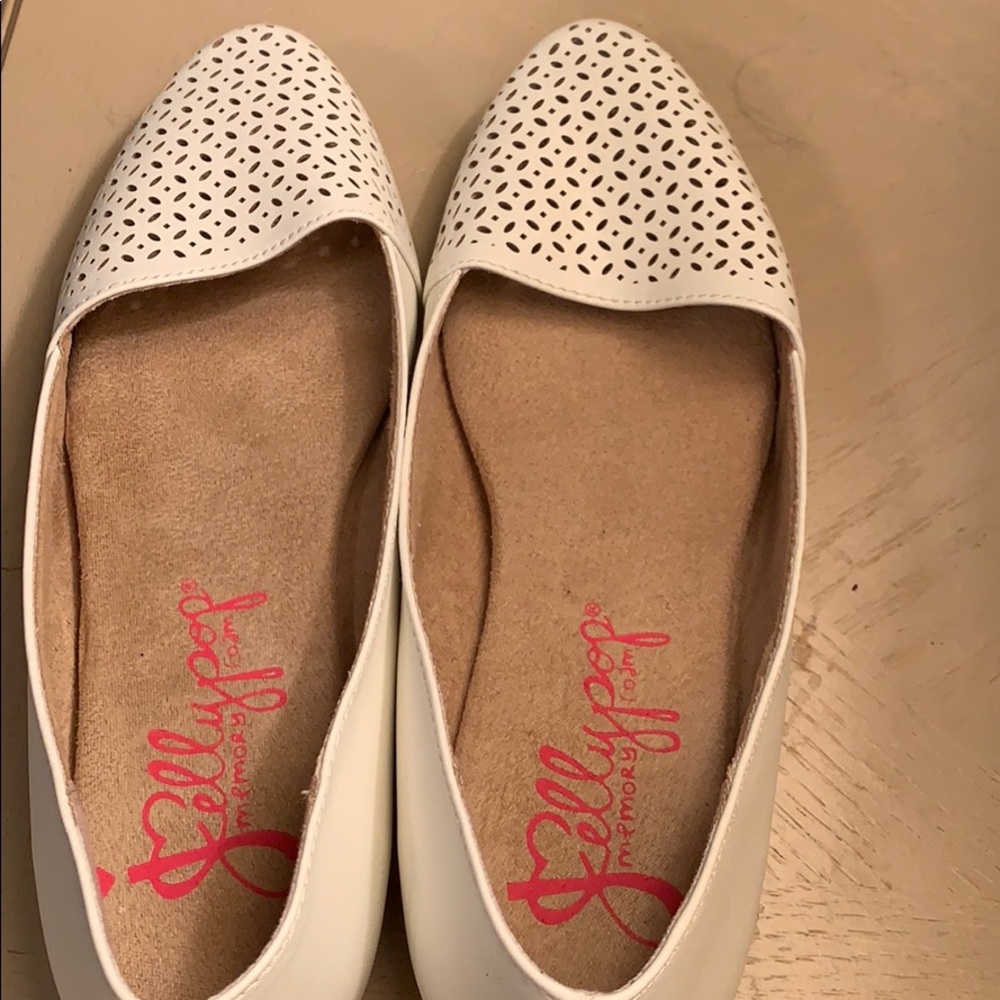 Jellypop Pointed-toe flats white
